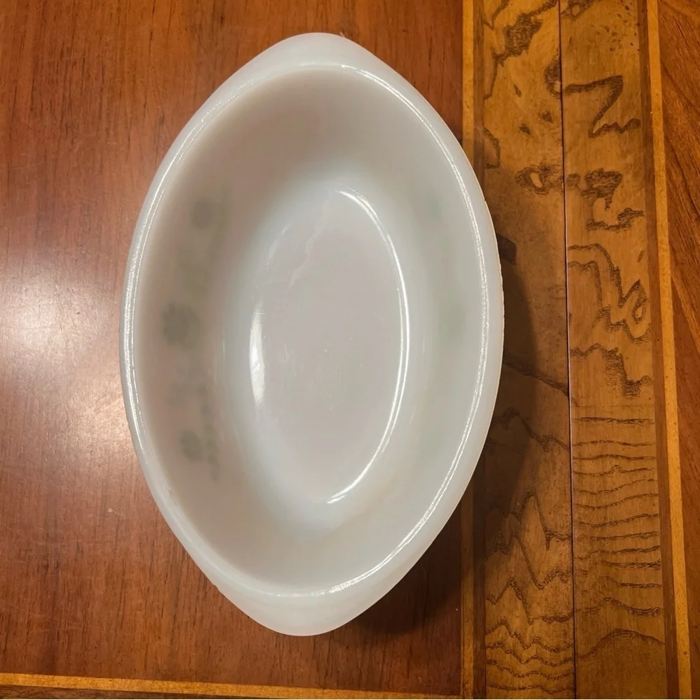 Pyrex‎ Glasbake 1 Quart Casserole Dish J235 1979 Green Daisy Floral Milk Leaves
